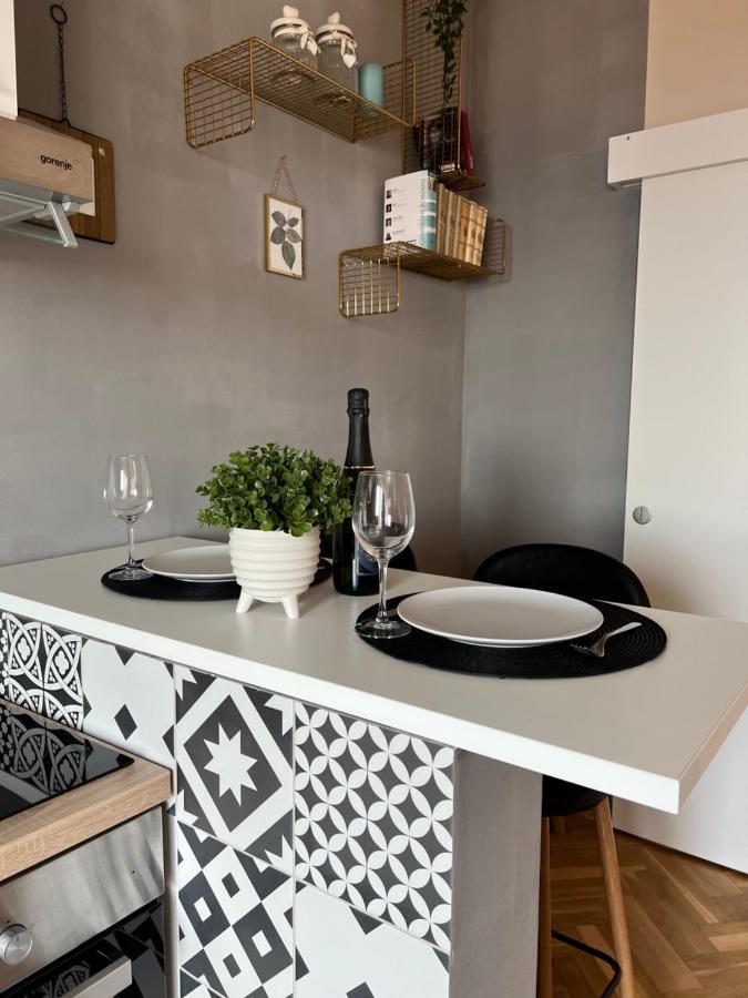 Apartman Maroon Ловран Екстер'єр фото