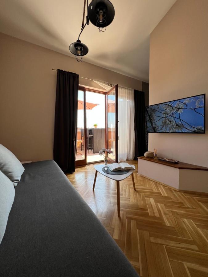Apartman Maroon Ловран Екстер'єр фото