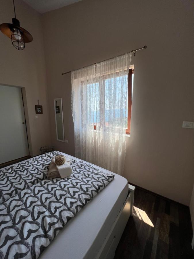 Apartman Maroon Ловран Екстер'єр фото